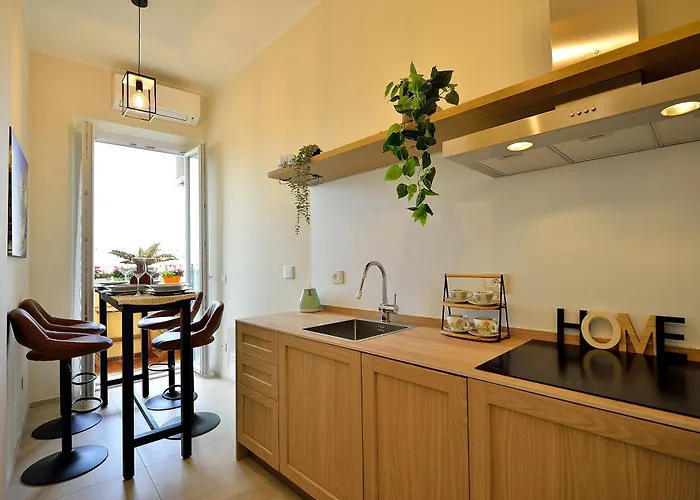 Elegant 2-bedroom Near Metro B1 Easy Access To The Colosseum Apartment *
