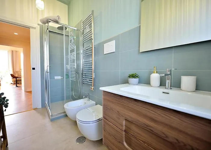 Apartment Elegant 2-bedroom Near Metro B1 Easy Access To The Colosseum