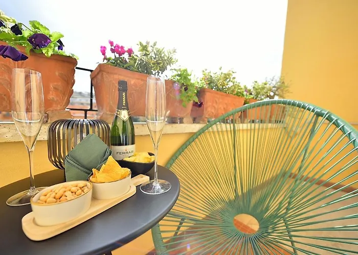 Apartment Elegant 2-bedroom Near Metro B1 Easy Access To The Colosseum