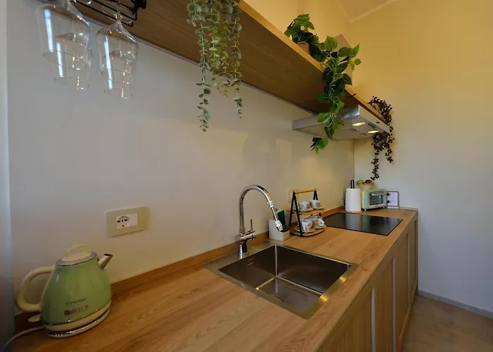 Elegant 2-bedroom Near Metro B1 Easy Access To The Colosseum * Rome