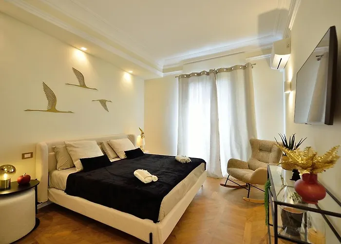 Elegant 2-bedroom Near Metro B1 Easy Access To The Colosseum Apartment